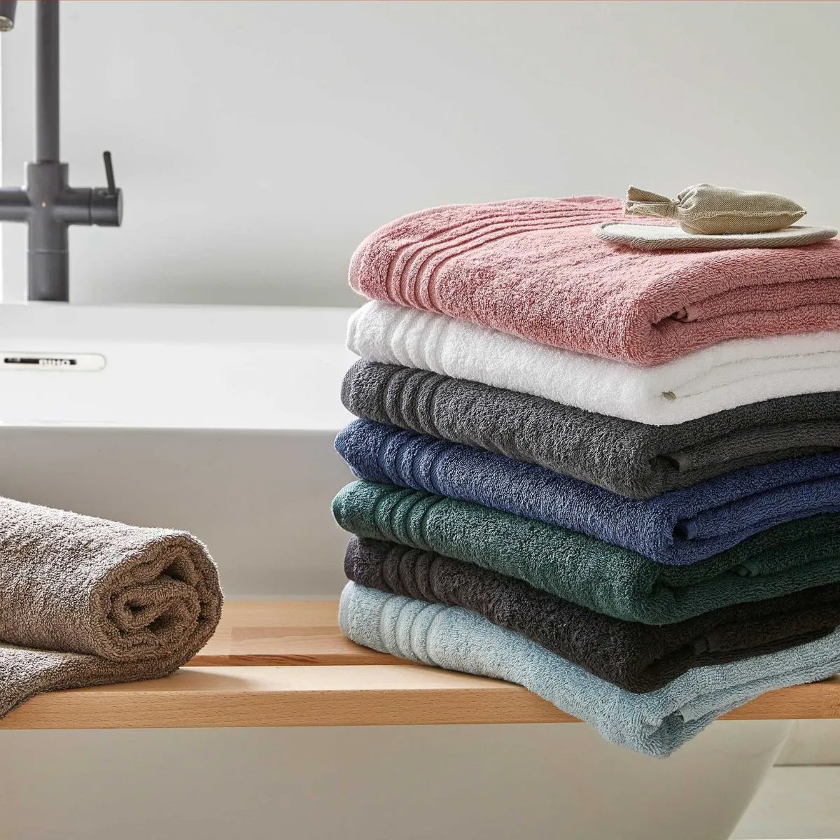 Byrklund Handdoek 70x140 cm 500gram Donkerblauw - 10 stuks