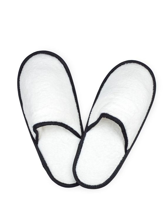 The One Slippers Black