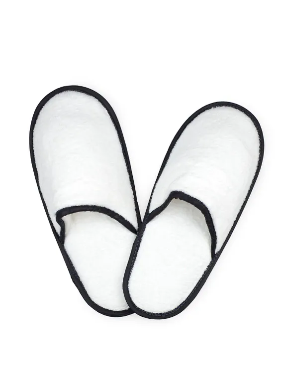 The One Slippers Black